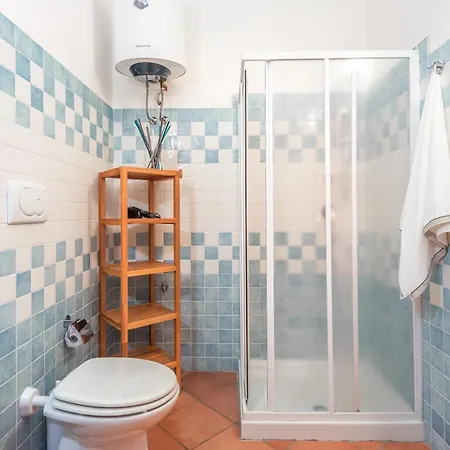 Relaxing Cristal Blu Sleeps 3 Persons Appartement