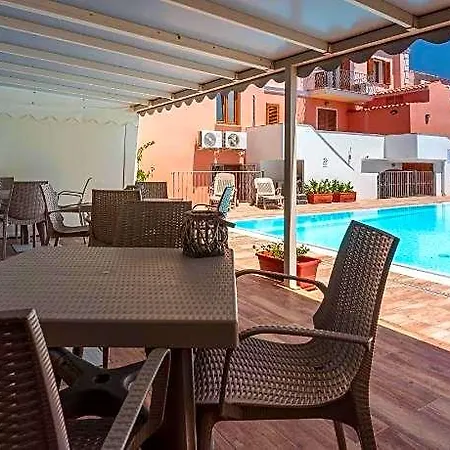Relaxing Cristal Blu Sleeps 3 Persons Apartmán
