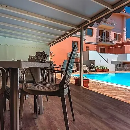 Relaxing Cristal Blu Sleeps 3 Persons Διαμέρισμα Santa Teresa Gallura